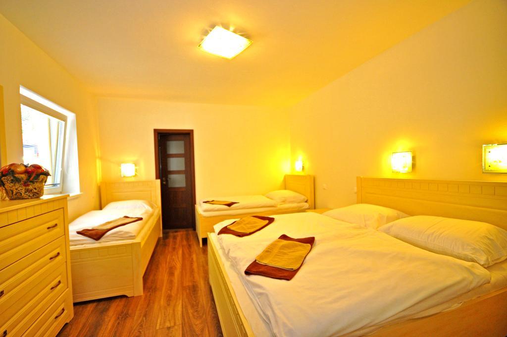 Apartment Bartek Ski Rental Demanovska Dolina Bagian luar foto